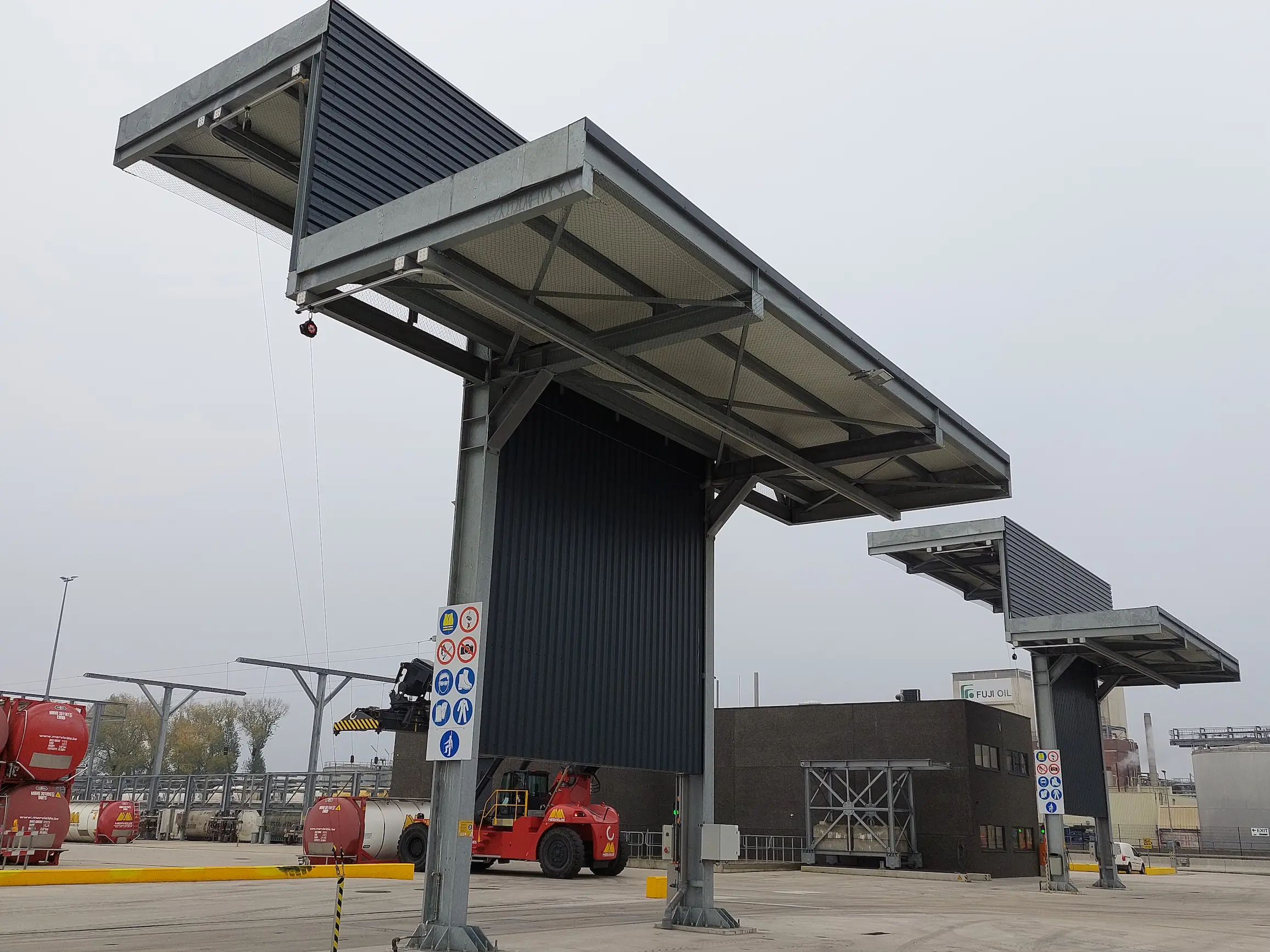 Duivenwering overkapping